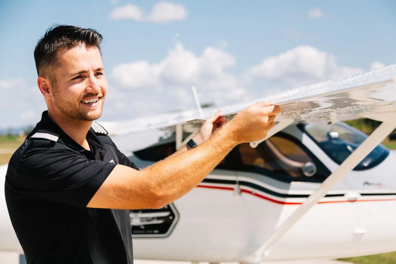 Wrighton Aviation founder